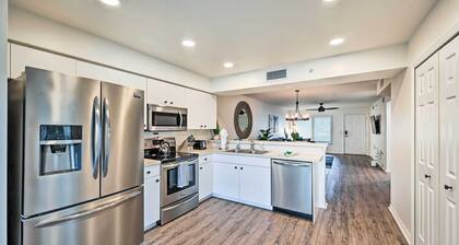 Naples Condo w/ Pool Access ~ 6 Mi to Beach