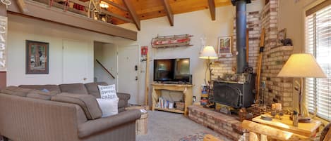 House (2 Bedrooms) | Interior