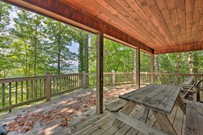 House (4 Bedrooms) | Interior - 'A Bit of Heaven' Cabin < 13 Miles From Boone! (Fleetwood)