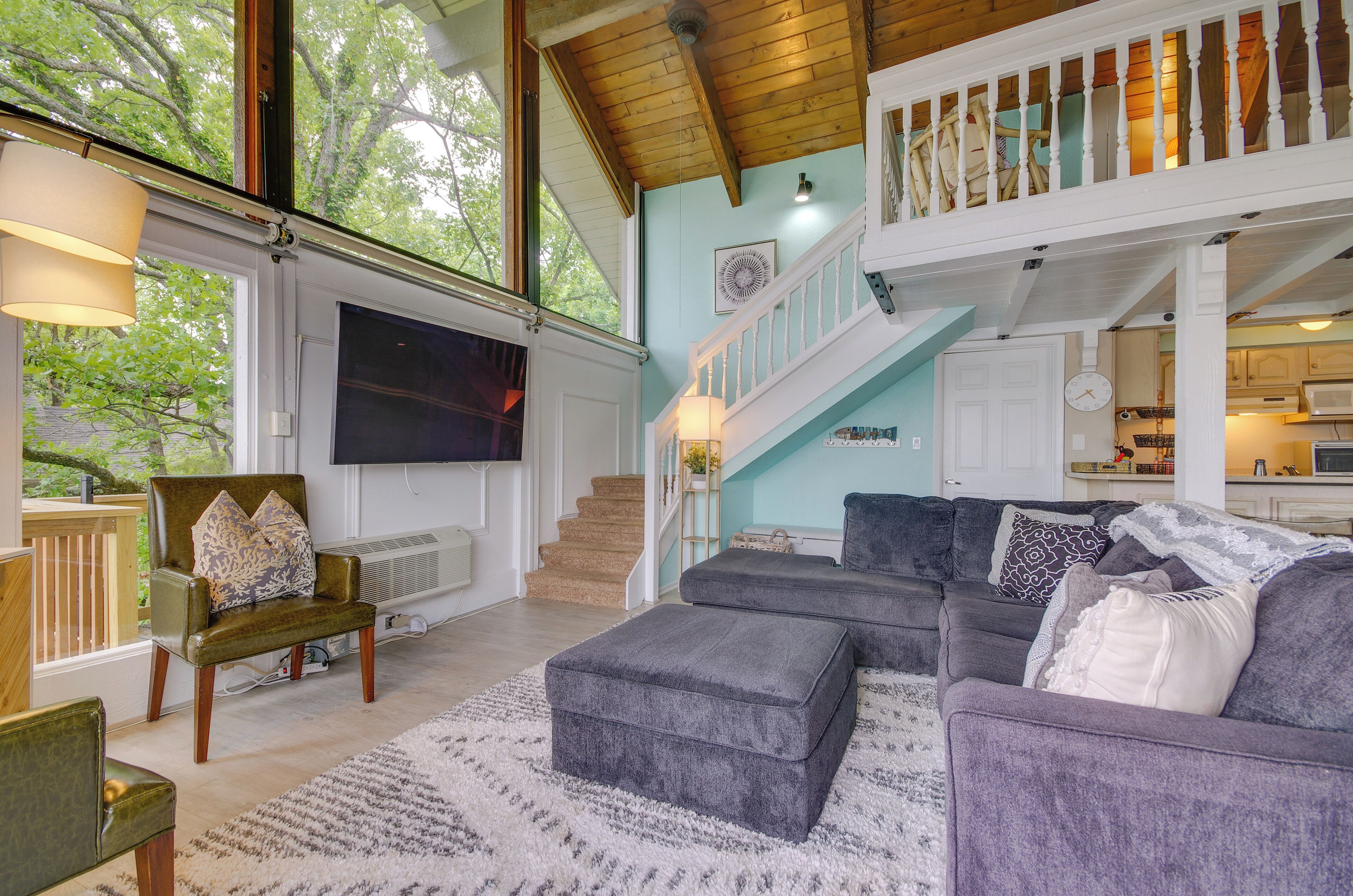 المنشأة من الداخل