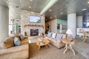 المنشأة من الداخل