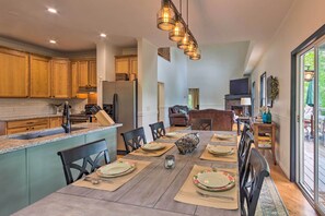 獨棟房屋 (4 Bedrooms) | 用餐區