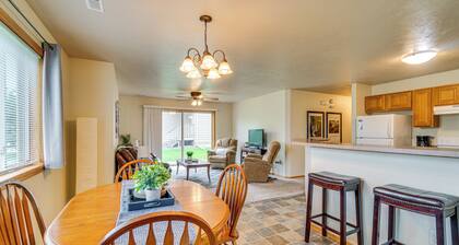 Cozy Sioux Falls House - Walk to Park!