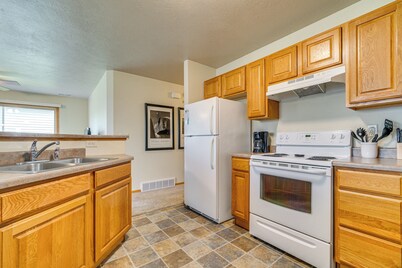 Cozy Sioux Falls House - Walk to Park!