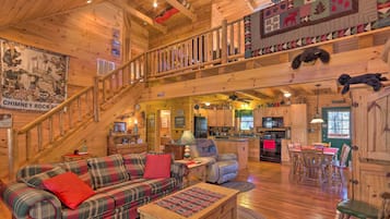 House (3 Bedrooms) | Depan hartanah