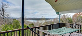 Spacious Norfork Lake Home: Game Room + Views!