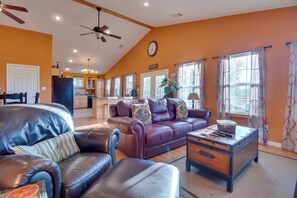 House (5 Bedrooms) | Interior - Spacious Norfork Lake Home: Game Room + Views! (Elizabeth)