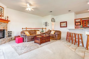 House (3 Bedrooms) | Interior