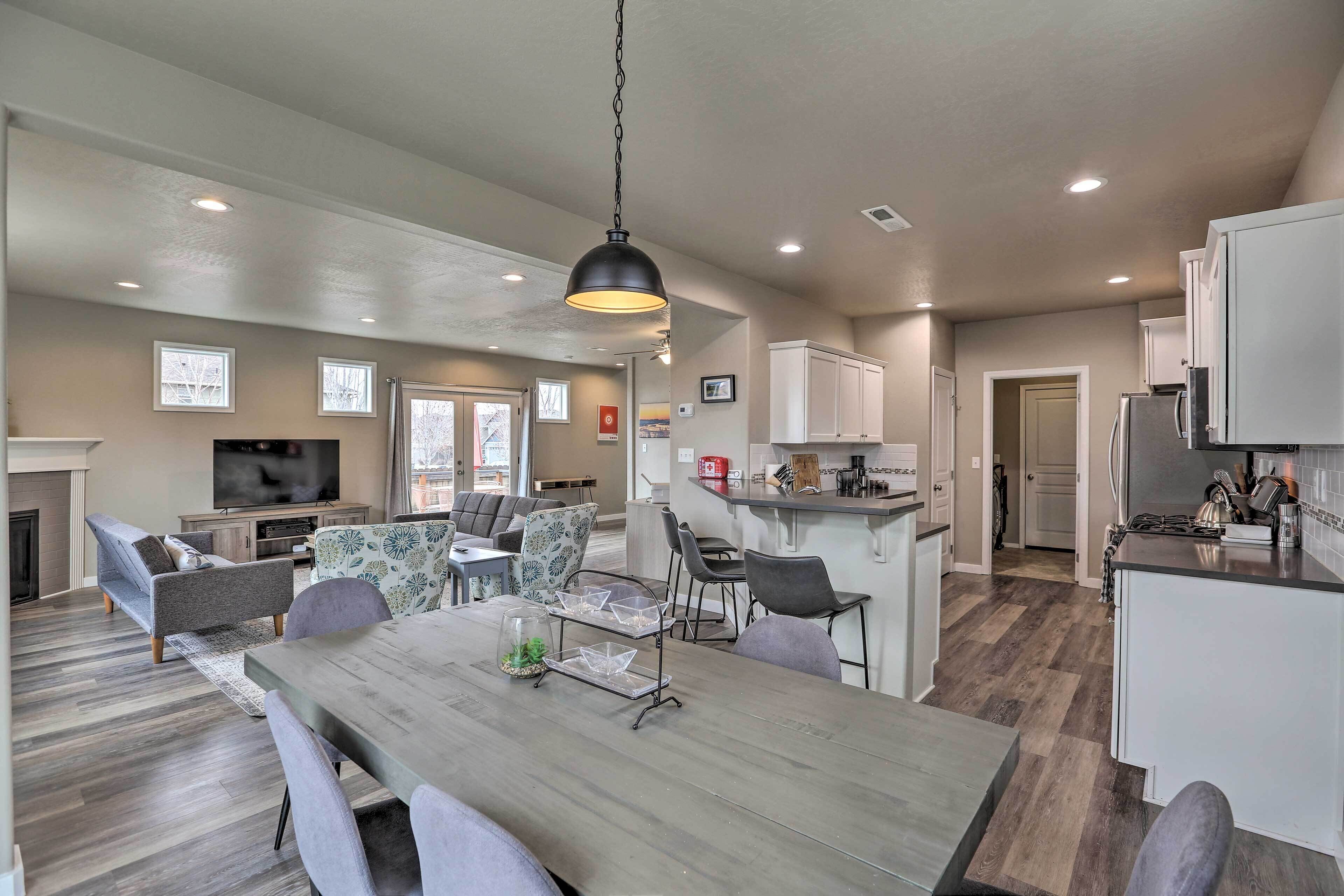 House (3 Bedrooms) | Interior