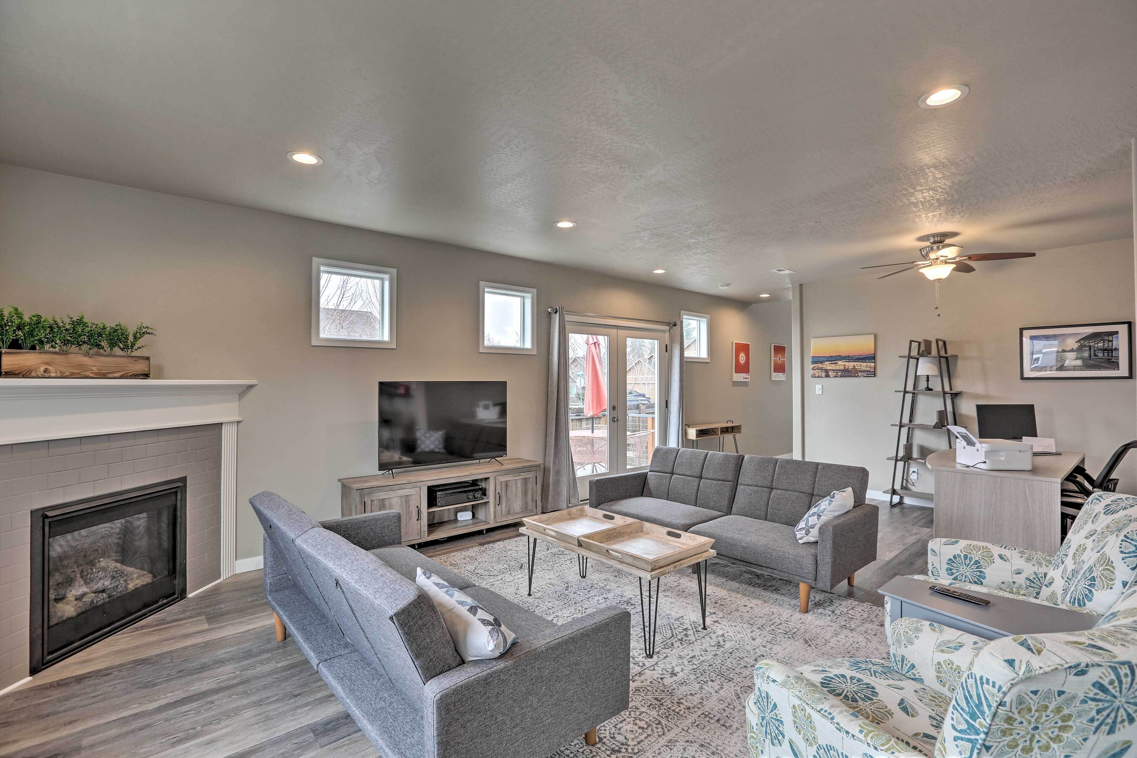 House (3 Bedrooms) | Interior