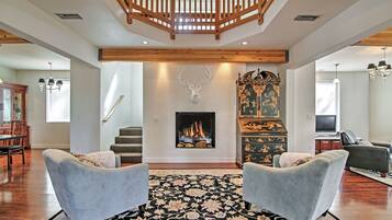 House (2 Bedrooms) | Front of property