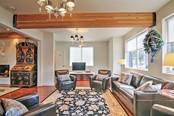 House (2 Bedrooms) | Interior - 1 Mi to Mtn, 1 More to Shore! Luxury Tahoe Home (South Lake Tahoe)