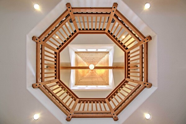 House (2 Bedrooms) | Interior - 1 Mi to Mtn, 1 More to Shore! Luxury Tahoe Home (South Lake Tahoe)