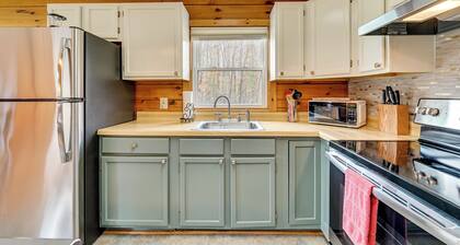 High Peak Heaven: Cozy Log Cabin on 1 Acre!