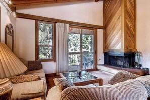 Apartment (2 Bedrooms) | Interior - Inviting Ski Getaway < 1 Mile to Northstar Resort! (Truckee)
