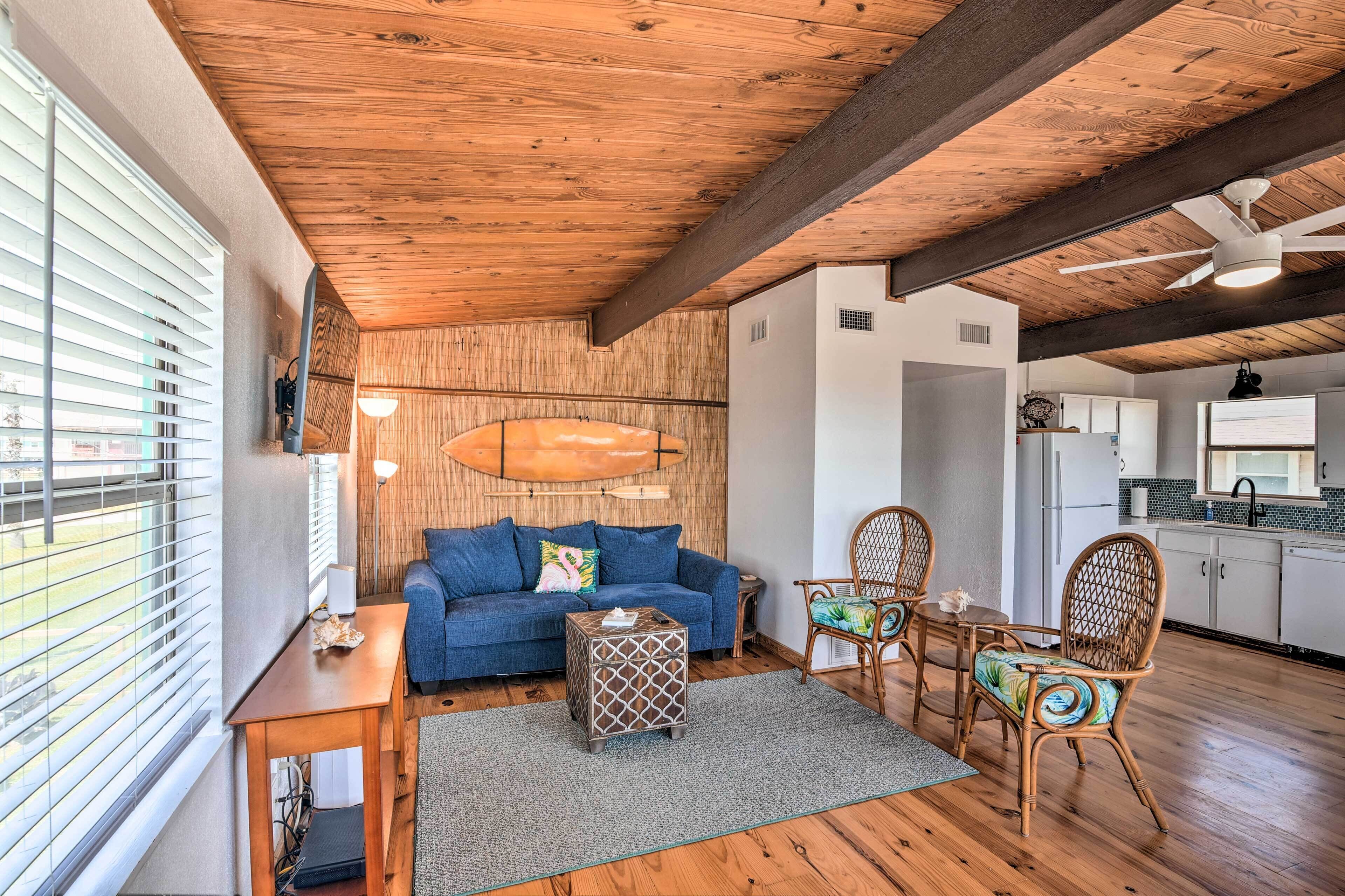 House (2 Bedrooms) | Interior