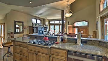 Apartment (4 Bedrooms) | Interior