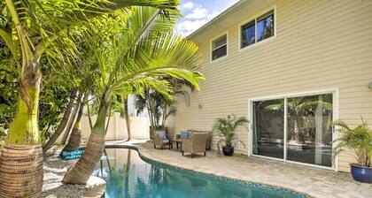 Indian Rocks Beach Oasis - 2 Blocks to Beach!