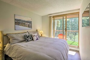 Apartment (1 Bedroom) | Interior - Walk to Main St & Ski Lift: Breck Condo w/ Pool! (Breckenridge)
