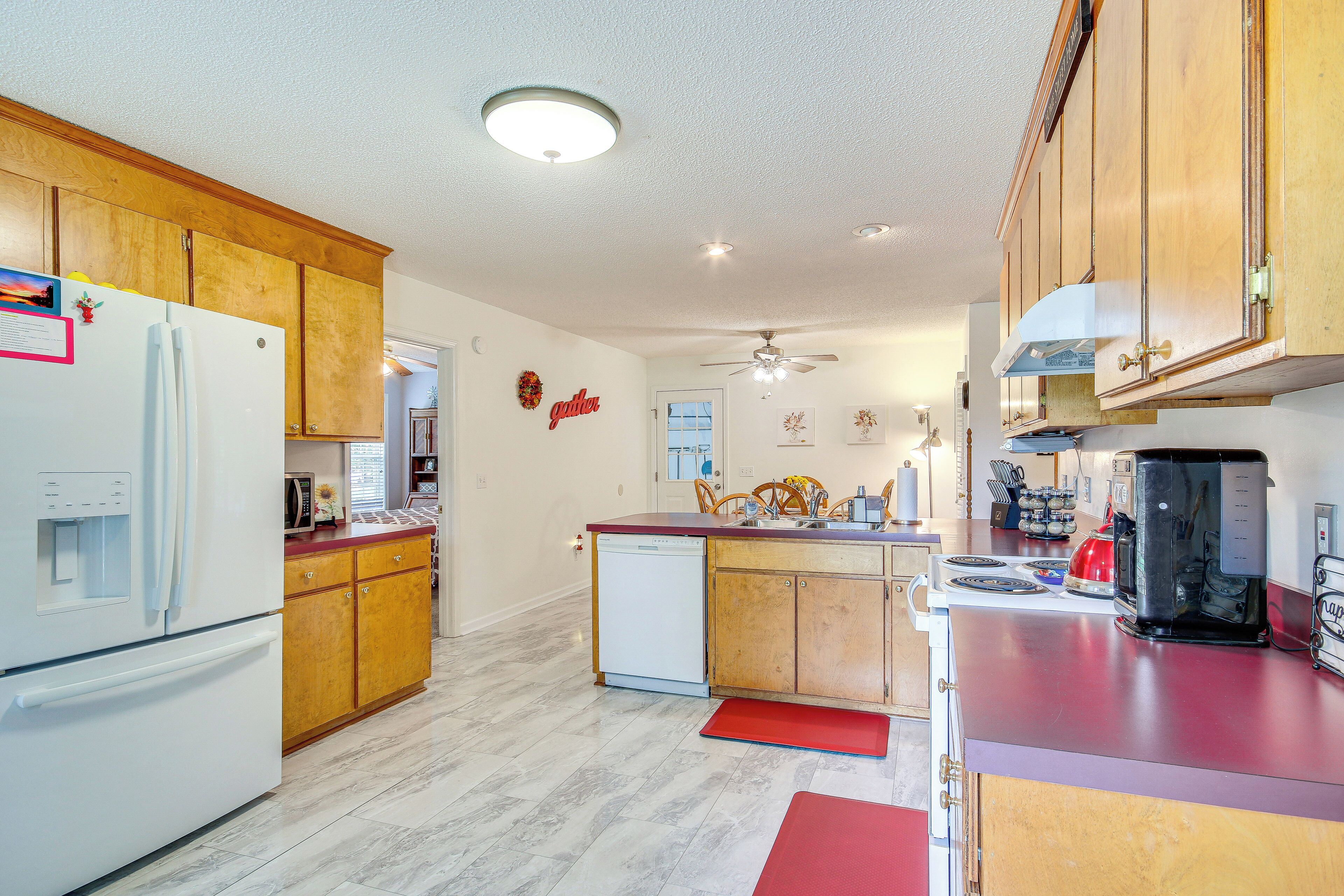 House (3 Bedrooms) | Interior