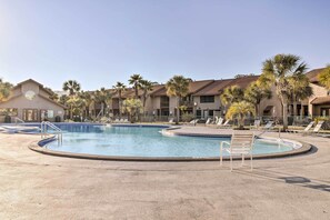 Apartment (2 Bedrooms) | Interior - Sun-dappled PCB Retreat w/ Multiple Pools! (Panama City Beach)