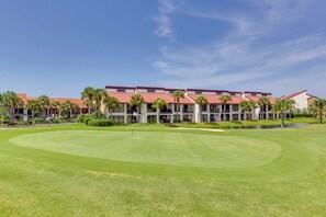 Interior - Nautical Edgewater Resort Condo - Walk to Beaches! (Panama City Beach)