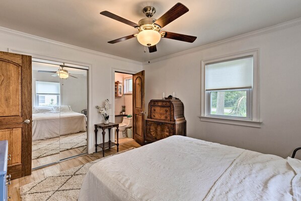 House (2 Bedrooms) | Interior