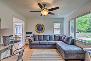 House (2 Bedrooms) | Front of property