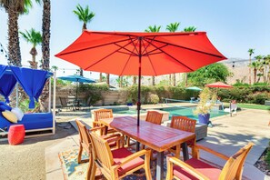 House (3 Bedrooms) | Interior - Private Pool & Putting Green: Palm Springs Home! (Palm Springs)