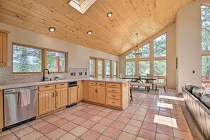 House (3 Bedrooms) | Interior - Angel Fire Escape w/ Mtn Views - 2 Mi to Gondola! (Angel Fire)