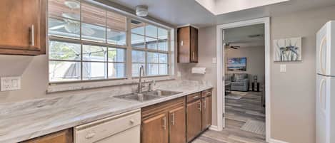 House (2 Bedrooms) | Interior