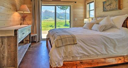 Peaceful Mtn Retreat ~ 43 Mi to Yellowstone!