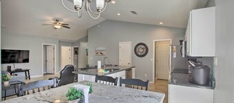 Lovely Florida Coastline Home By Perdido Key!