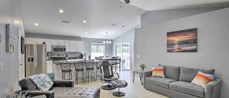 House (3 Bedrooms) | Front of property