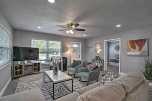 House (3 Bedrooms) | Interior