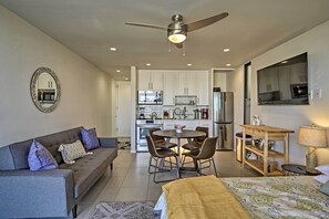 Interior - Bayfront San Diego Getaway on Boardwalk w/ Hot Tub (San Diego)