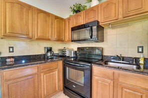 House (1 Bedroom) | Interior - Quiet Davenport Home w/ Community Amenities! (Davenport)