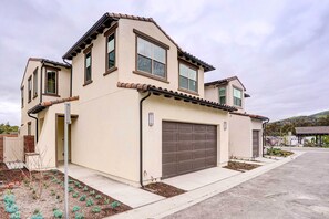 House (4 Bedrooms) | Interior - 4 Mi to Beach! San Juan Capistrano Home w/ Patio (San Juan Capistrano)