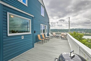 House (3 Bedrooms) | Interior - Queen City Home w/ Ohio River View - 3 Mi to Dtwn! (Cincinnati)