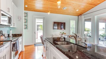 Cottage (1 Bedroom) | Interior