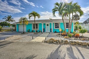 House (2 Bedrooms) | Interior - Waterfront Matlacha Home w/ Hot Tub & Grill! (Matlacha)