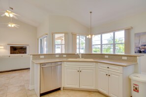 Villa (3 Bedrooms) | Interior