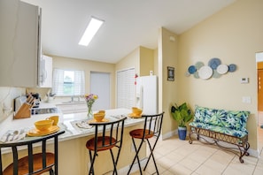 Apartment (2 Bedrooms) | Front of property