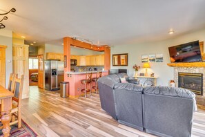 Apartment (2 Bedrooms) | Interior - Cozy Condo w/ Views, 3 Mi to Winter Park Resort! (Winter Park)