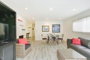 Interior - San Diego Home w/ Deck: Walk to Mission Beach! (San Diego)