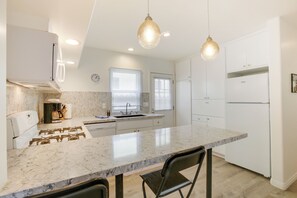 House (3 Bedrooms) | Interior - San Diego Home w/ Deck: Walk to Mission Beach! (San Diego)