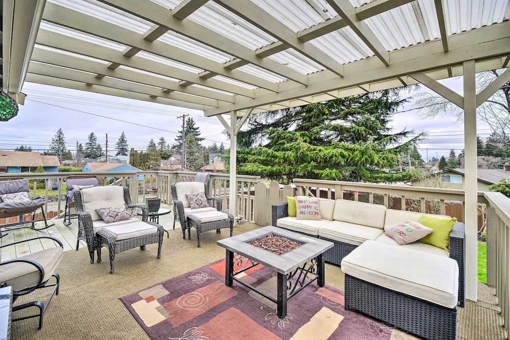 Spacious Tacoma Getaway: 2 Mi to Old Town! - Artondale, WA