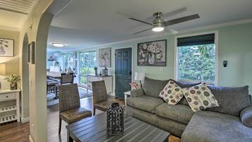 House (6 Bedrooms) | Interior