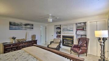 House (6 Bedrooms) | Interior