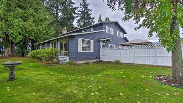 House (6 Bedrooms) | Interior